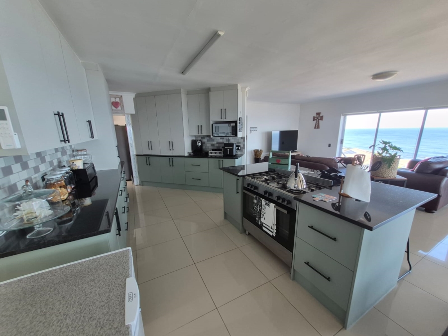5 Bedroom Property for Sale in Dana Bay Western Cape